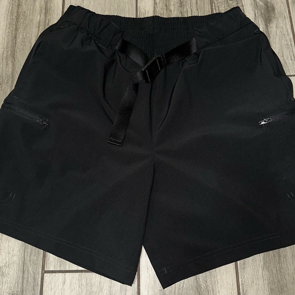 New men’s adidas black prime green utility shorts size M medium - Picture 6 of 6